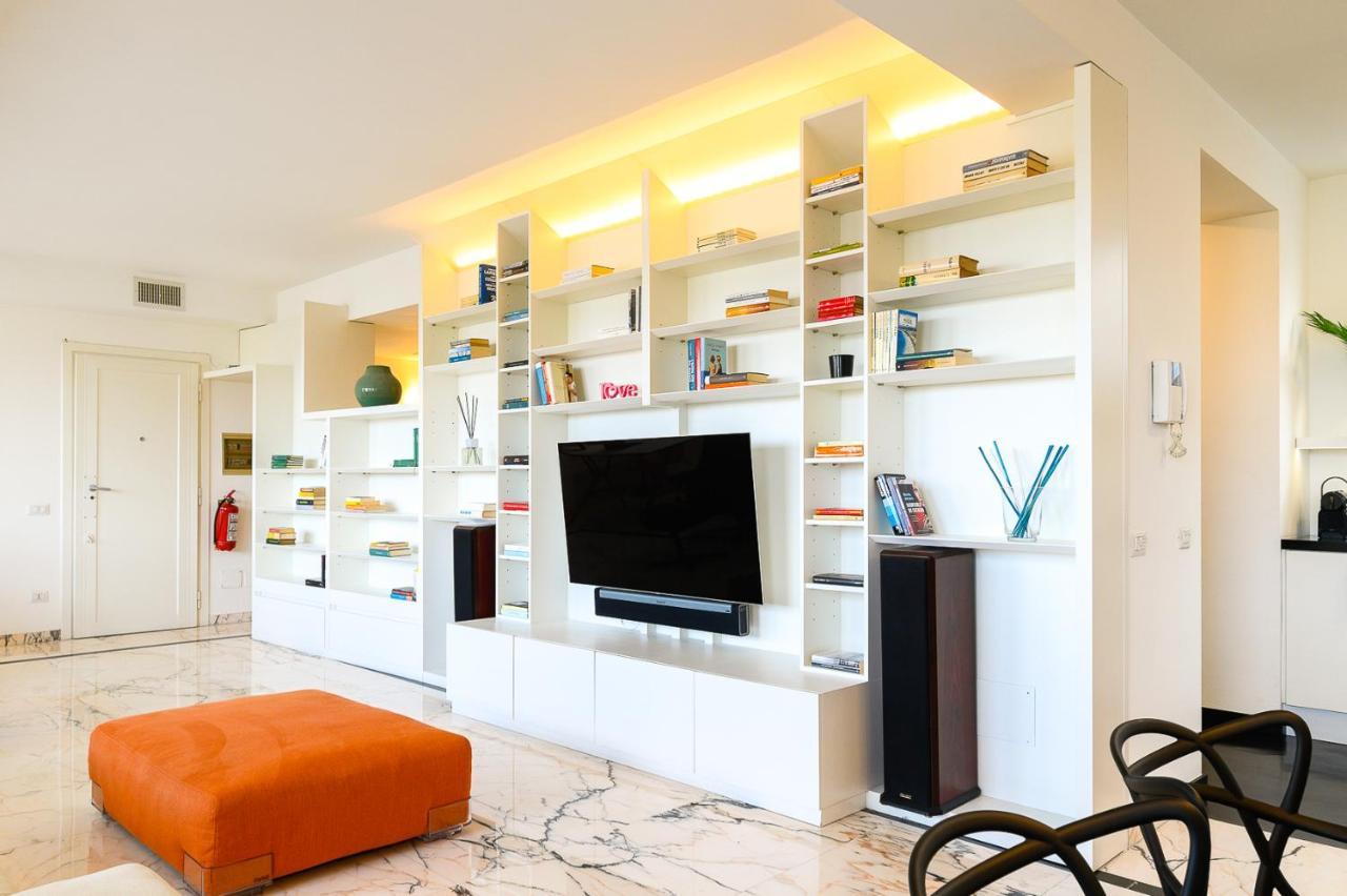 Ferienwohnung Peaceful Penthouse With Garage By Ndp Rent Rom Exterior foto